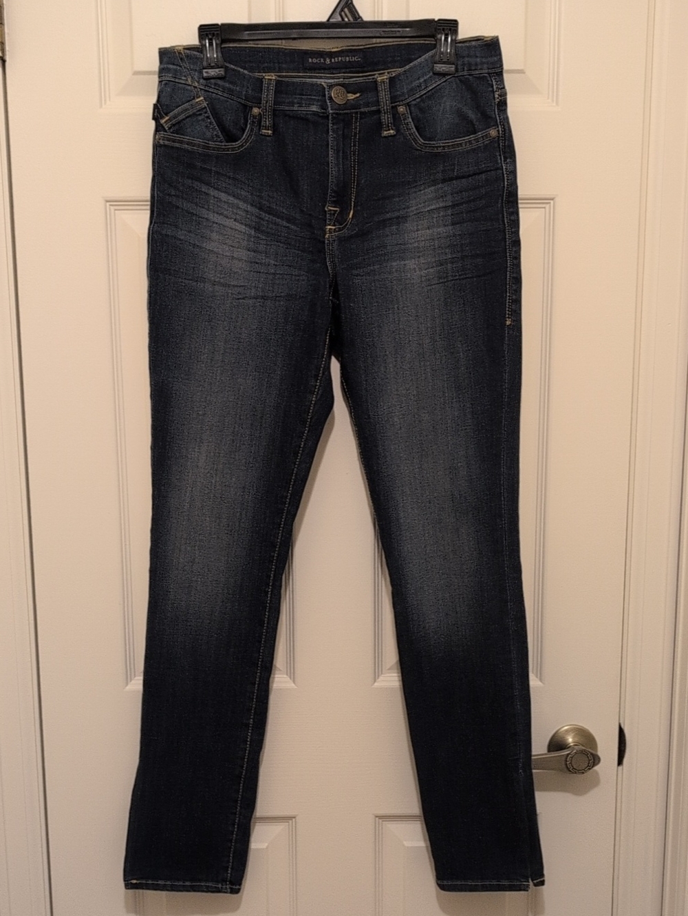 Rock & Republic Dark Wash Skinny Jeans